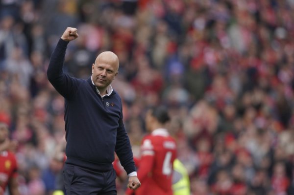 斯洛特：对若塔的致意如斯令东谈主动容 小基耶萨在需要时站了出来