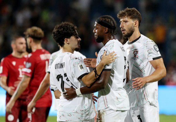 塔瓦雷斯：是若塔促成了C罗第21分钟的进球，他永远与咱们同在