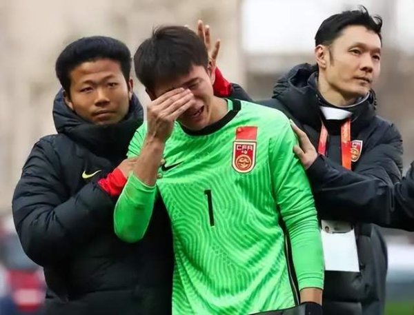 国足改日国门：21岁中超当红新星再次表态：会研讨留洋！