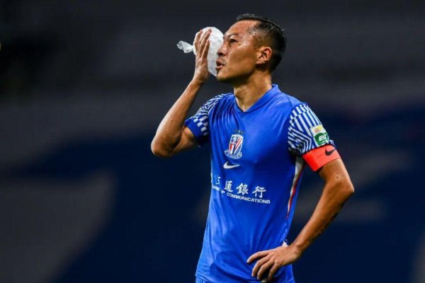 前国脚怒批主裁：申花压哨获点太牵强！没黑幕即是业务水平不可