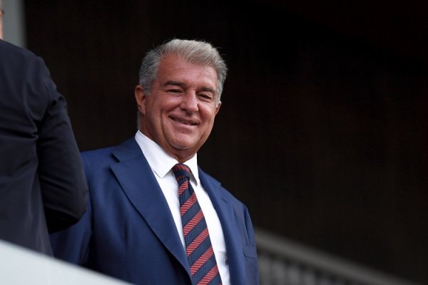 拉波尔塔：阿劳霍染红被品评但我以为不公正 输球能鼓吹咱们告捷